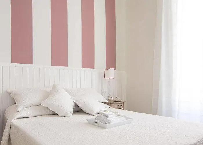 Konukevi Lungomare & Charme La Spezia