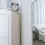 بيت ضيافة Lungomare & Charme لا سبيتسْيا