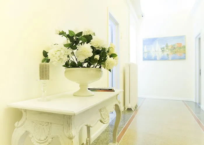 Lungomare & Charme 招待所 4*