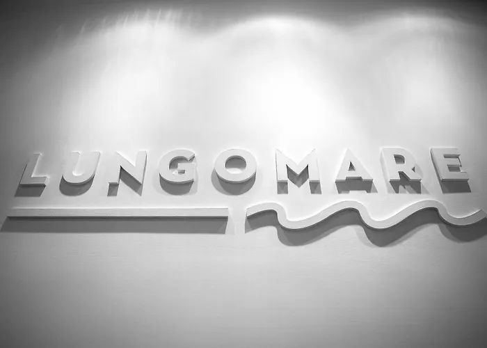 Lungomare & Charme 招待所 4*