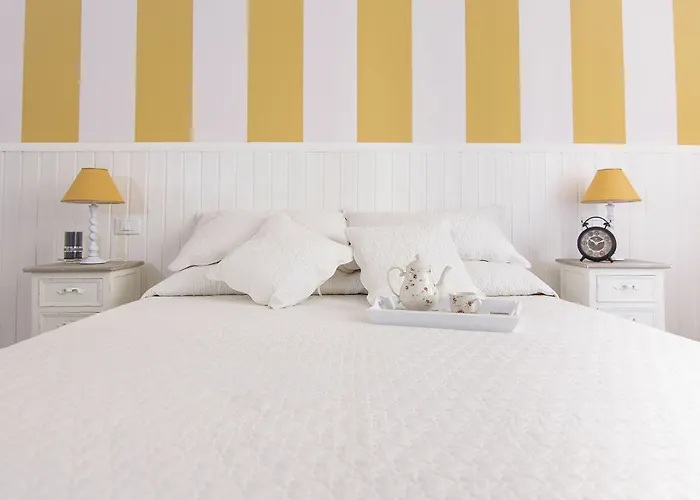 招待所 Lungomare & Charme 4*