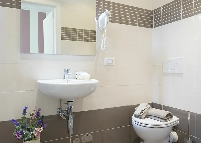 Lungomare & Charme 斯培西亚